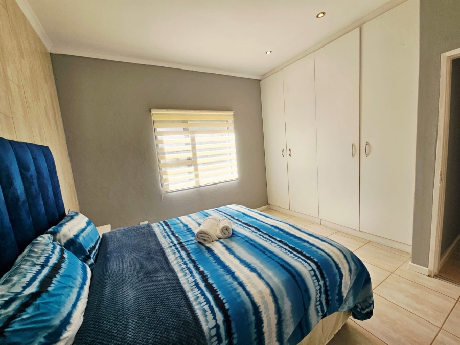 3 Bedroom Property for Sale in Palmiet Western Cape